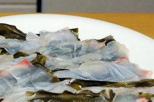 鯛の昆布締めイメージ