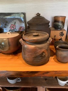 曽頼窯ギャラリー店内